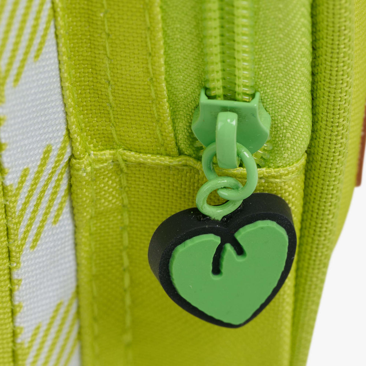keroppitm-square-lunch-cooler-bag-d8 00028020-Z.jpg