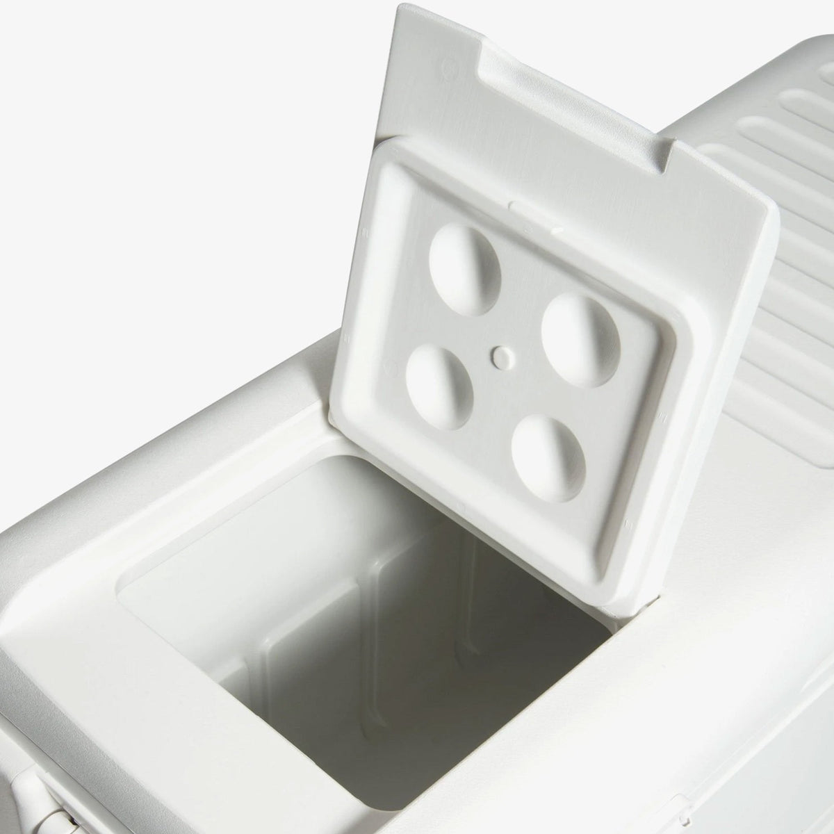 quick-and-cool-150-qt-cooler-r6 00044363-quick-and-cool-150-qt-cooler-cu-open-hatch_2c6197ae-88fc-4867-ad4f-5e48e4b855e0.jpg