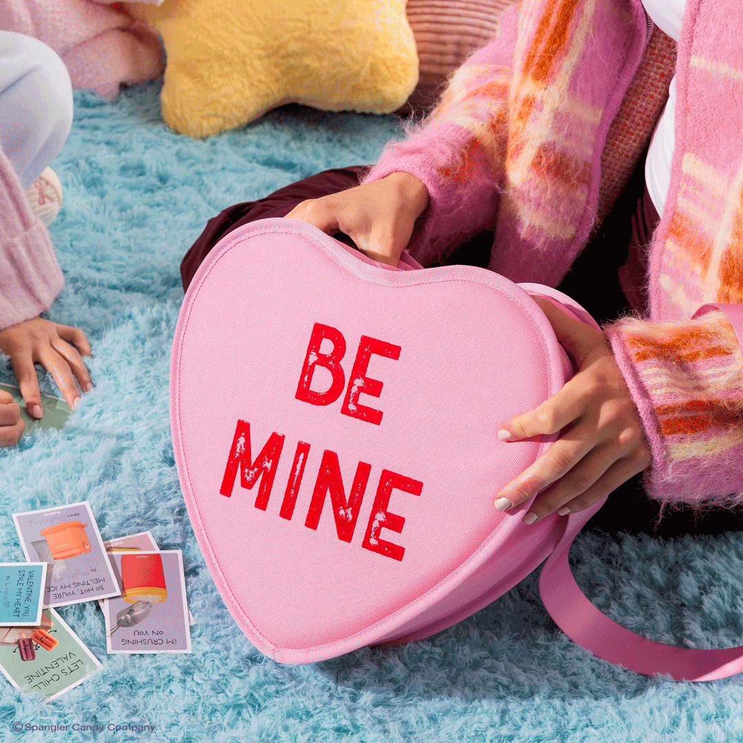 sweethearts-candies-be-mine-cooler-bag-d3 Sweethearts_NATIVE_PDP_Novelty-Tote_GIF.gif